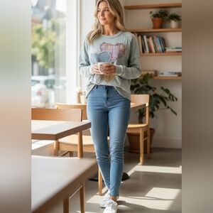 Mittoshop Light Greenish Blue Sweatshirt with Graphic Design  O21